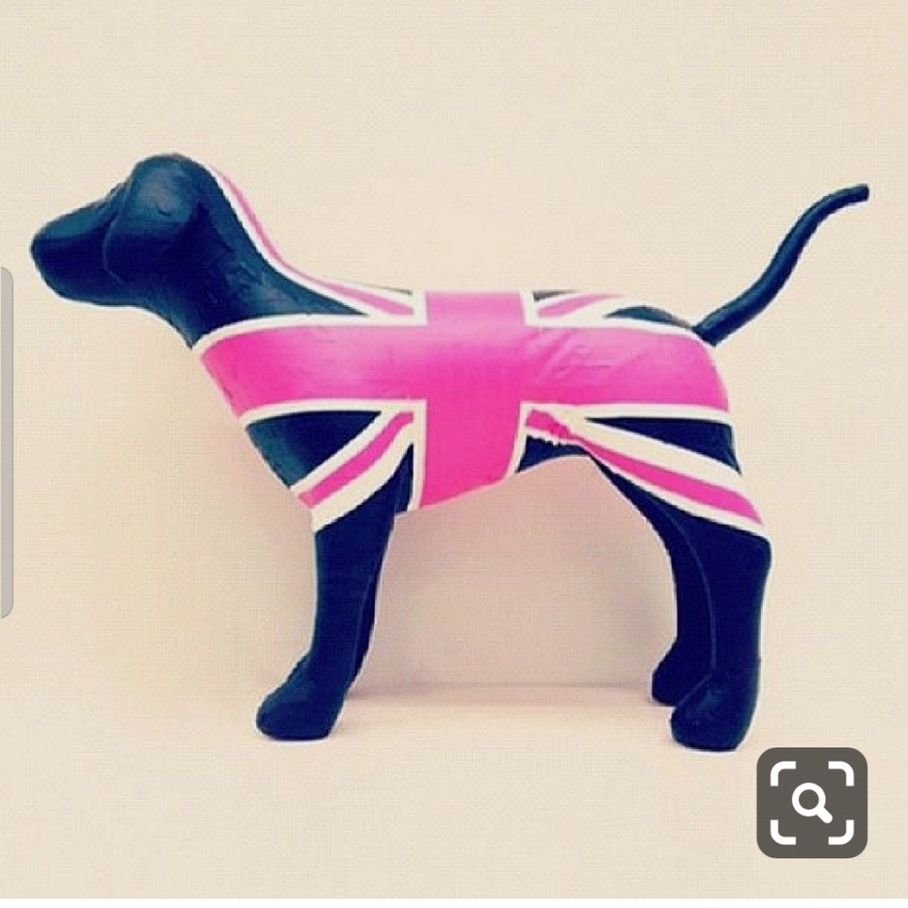 Looking for BIG DISPLAY DOGS